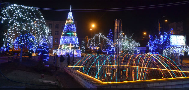 Orășelul copiilor, Parcul Sculptor Florea Vladimir Suceava © ArTiStul, 2 Ianuarie 2012